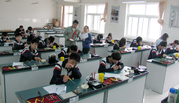 电子实训课.jpg